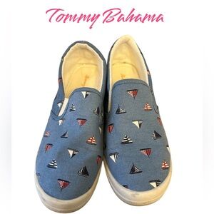 Tommy Bahama Women’s Sailboat slip ons